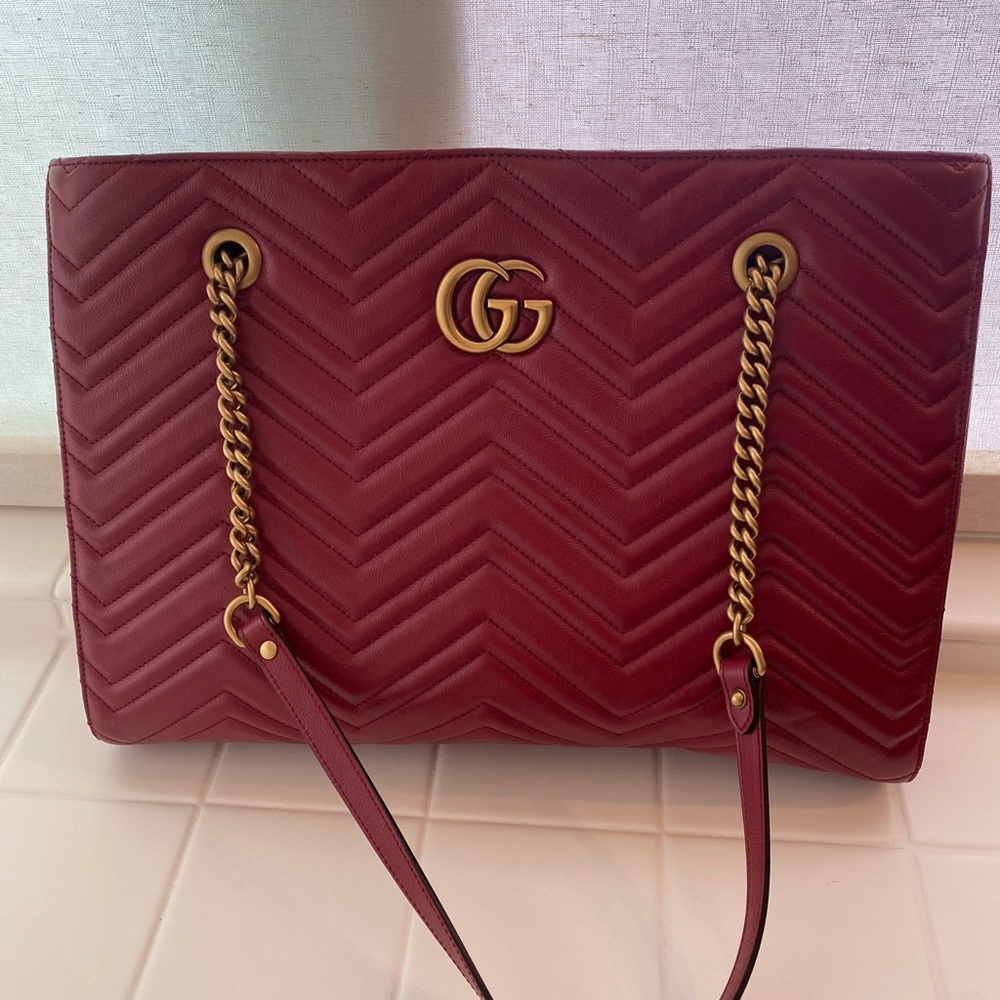 Beautiful red Gucci Bag